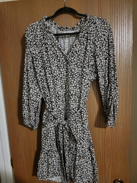 Sonoma Dresses & Skirts - Sonoma Black & White Floral V-Neck Tie-Waist Women's Dress